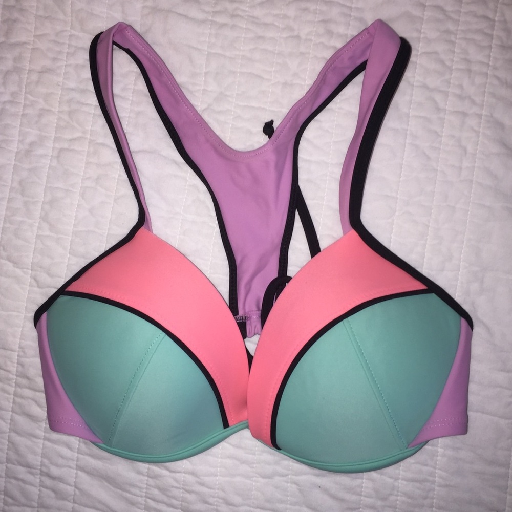 Block color bikini top